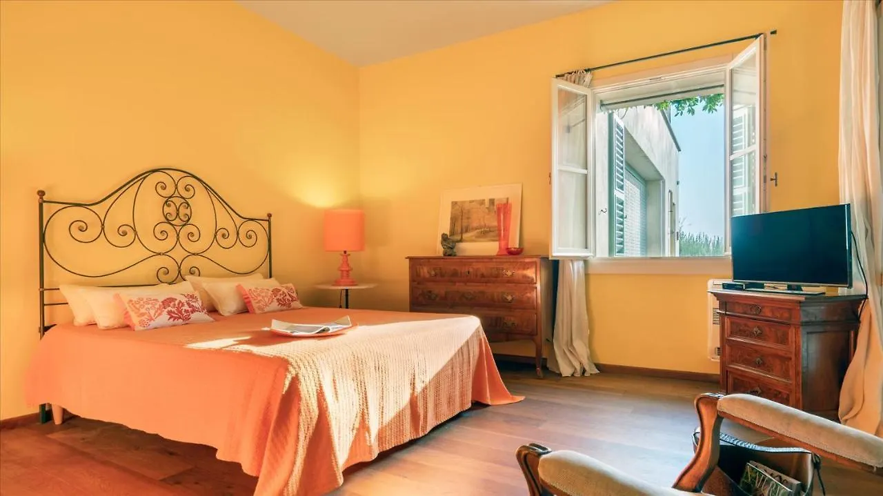 Casa Del Vento 10, Emma Villas 비보나